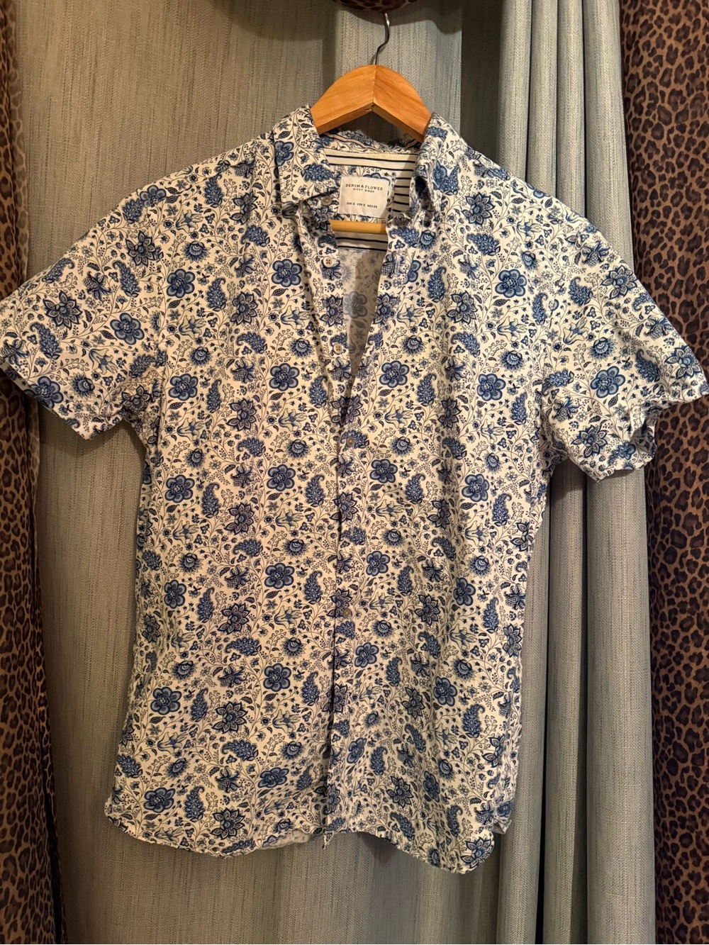 Men's Short-Sleeve Floral Button-Down Shirt - Blue on White